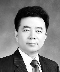 十位法律专家建言质检法制工作_滚动新闻