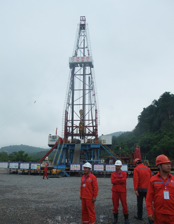 　　国内首个页岩气产能建设示范区产能示范井 人民网魏倩/摄