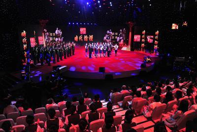 走近时代楷模国航金凤乘务组