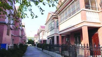 江苏无锡12户别墅面临拆迁 被调换农民安置房