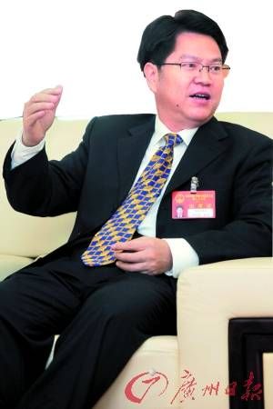东莞书记自嘲“三禁书记”:先禁猪再禁摩后禁人
