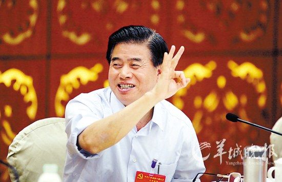 广东省长黄华华:仇官仇富仇城管 社会心态可探讨