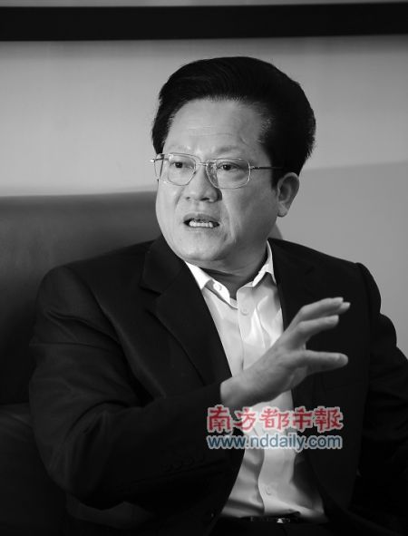 省委常委张广宁离任广州市委书记后,首次畅谈执政路。南都记者冯宙锋摄 原广州市委书记谈执政历程:举办亚运最自豪(图)