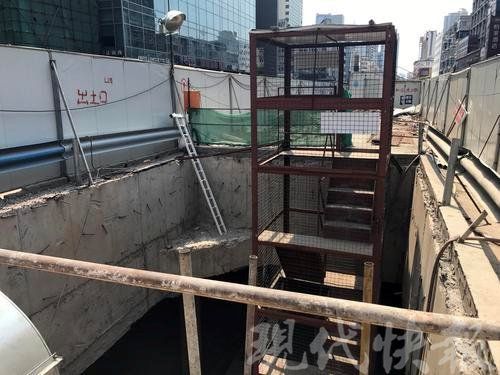 商业街施工现场 未来五年南京将建四大超级地下城