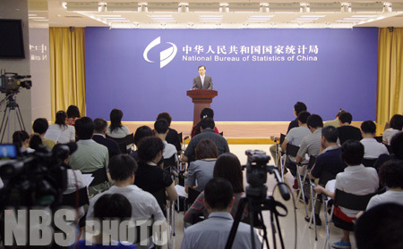 统计局新闻发言人就5月主要统计数据答记者问