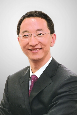今日出镜农银汇理基金投资部副总经理曹剑飞具有6年证券业和基金业
