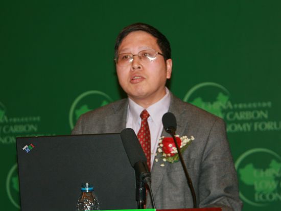 环保部环境规划院副院长王金南发表主题演讲