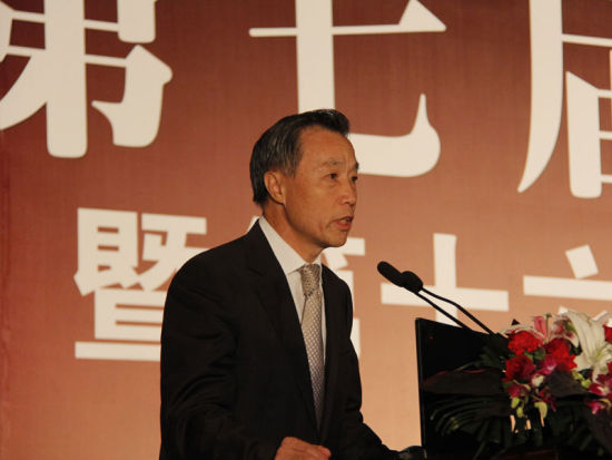 图为品牌中国产业联盟执行副主席武铁军发言。