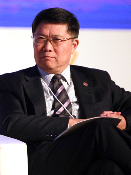 由《中国企业家》杂志社主办的“2013中国企业领袖年会”于12月7日-9日在北京举行。上图为中国发展研究基金会副秘书长汤敏。（图片来源：新浪财经 梁斌 摄）