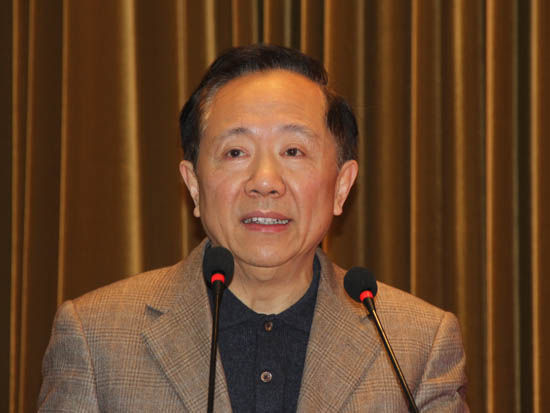 上图为国盛集团董事长,上海国有资本运营研究院院长张立平发表致辞.