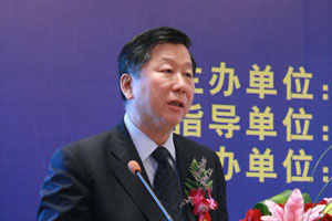 中国证监会主席尚福林演讲