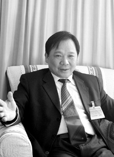 [图文]江西省质量技监局局长朱秉发为地方经济提供技术支撑