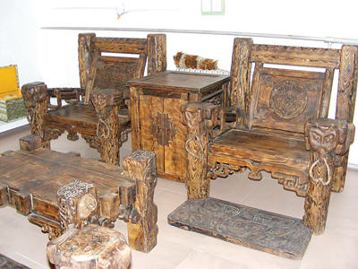 [图文]古木生发艺术人生_滚动新闻