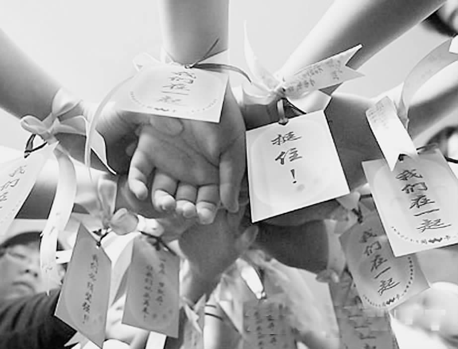 灾后心理干预迫在眉睫_滚动新闻