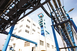 全国首个亿吨级大型煤电基地投产