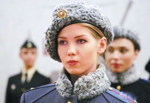 聚焦各国女兵俄罗斯女兵多数漂亮且高学历