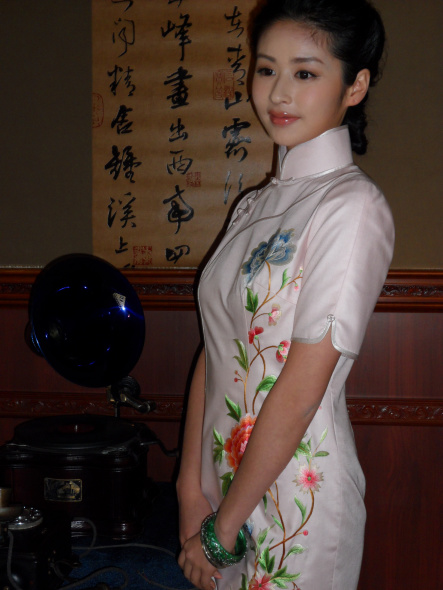 余少群主演《倩女幽魂》 颖儿有望演绎小倩_滚