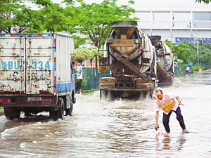 ·�治�١�С������