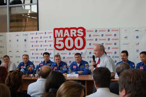 �����״�ȫ��ģ�����˻���̽��������ʽ����