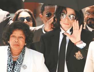 ���˶����ܿ�ѷ�����������裺����Ůÿ��������