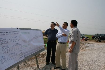 孔铉佑大使赴越南海洋省和海防市等地考察
