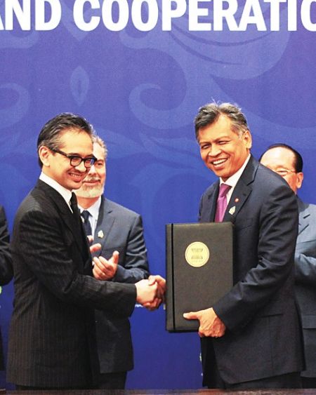 巴西加入《东南亚友好合作条约》_滚动新闻_