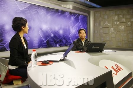 马建堂:纳入联网直报的70万企业占工业产值90