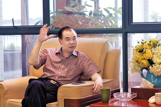 10大经济风云人物_河北2006年十大经济风云人物之一 ——-田文华 牵手恒天然 领军中国...(3)