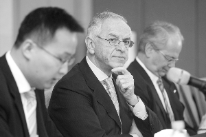 美国礼来公司董事长兼首席执行官陶瑞尔