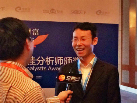 [专访]冯福章:获奖的喜悦最想和客户分享_焦点