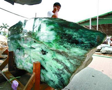 缅甸重开玉石场:国内中低档翡翠将降价