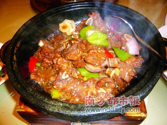 带着书香走进客家土楼(组图)