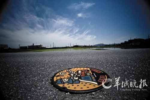 日本井盖文化创意独特 共有1540种不同图案(图)
