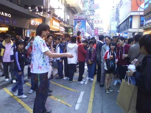 春节香港游动辄三四千 节后降价六成(图)
