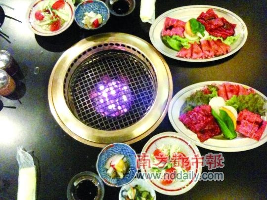 北海道:头枕花田入睡去(组图)
