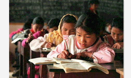 中国梦,别忘了带上他们:农村教育问题探析_新