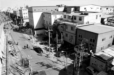 北京城乡接合部环境脏乱差私搭乱建垃圾乱扔