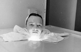 ̽�ع���������Ůҩԡ