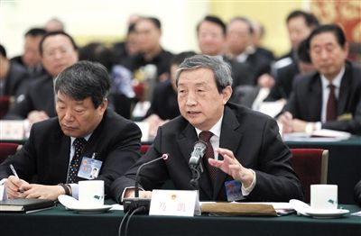 昨日，全国人大常委会联组审议国务院关于统筹推进城乡社会保障体系建设工作情况的报告并进行专题询问，国务院副总理马凯作说明。