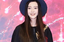 每日美搭 范冰冰斗篷上身女王范儿足