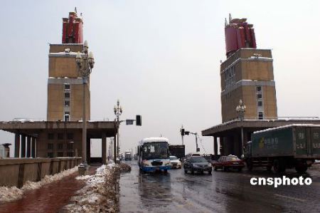 ������ѩ���������Խ������������پ޴�ѹ��