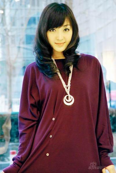 姜鸿携手朱茵李倩《一千滴眼泪》海口开拍