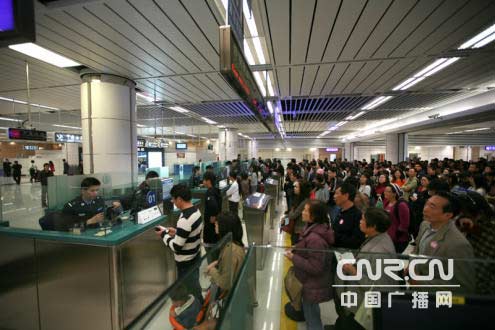 深圳湾口岸2008年客流增至1500万人次