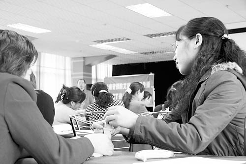 艾滋病咨询员面对感染者承担心理之痛