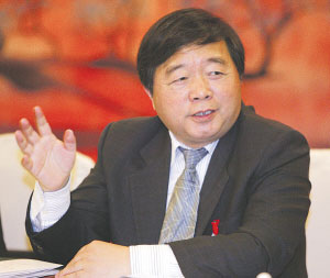 扬州市委书记:打造新兴产业新高地
