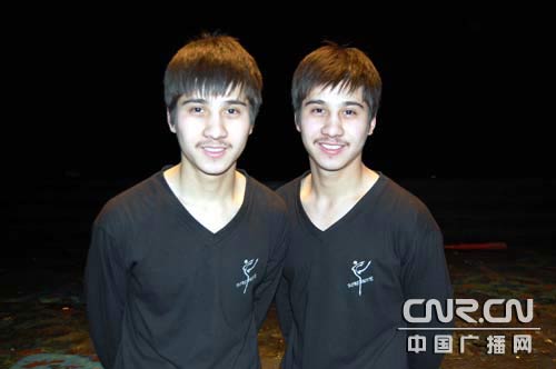 《你好,阿凡提》演员双胞胎:一加一大于二