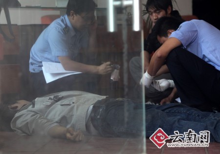 连打3小时游戏后小伙猝死网吧原因待查