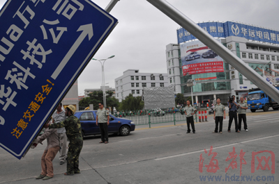 泉州整治南环路广告牌