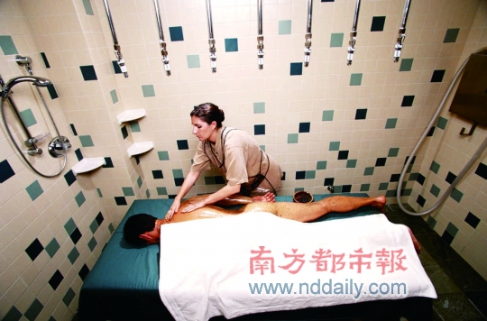 懵男贴秋膘 型男减秋肥 深圳男性会所推出系列