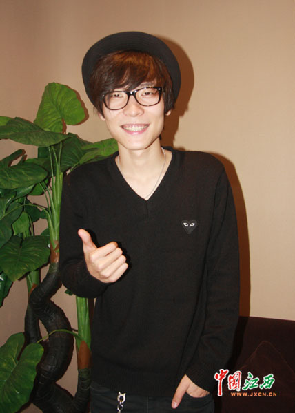 歌手王啸坤:不相信名气 只相信做出来的东西(图